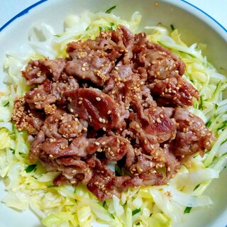 豚肉のにんにく醤油炒め（ゴマ風味）